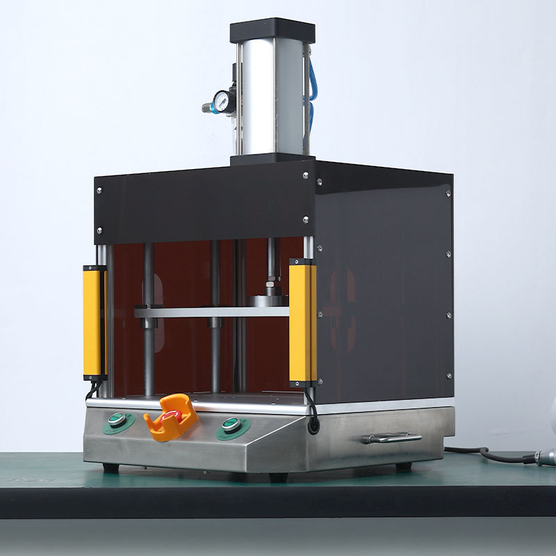 SaltaAir tightness test fixture